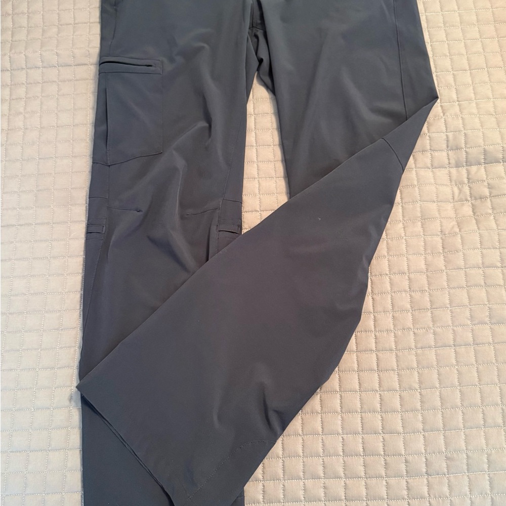 REI Women's Charcoal Cargo Hiking Pants